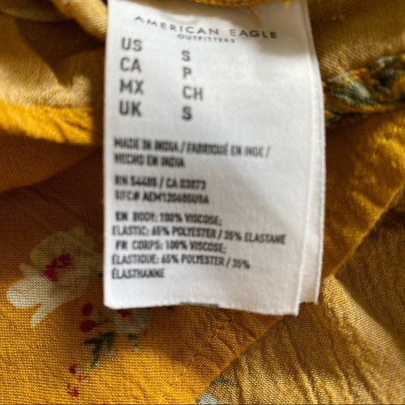 American Eagle smocked waist sleeveless crop top - golden yellow floral print - Picture 9 of 9